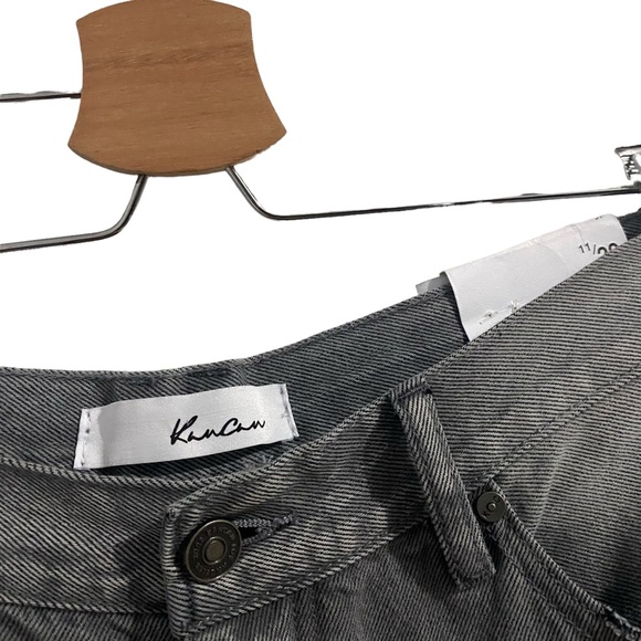 NWT Kancan 90s Gray Flare Wide Leg Distressed Jeans Womens 11 or 29 - Picture 5 of 8